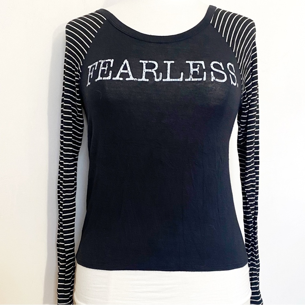Wild Blue “Fearless” Black and White Striped Color Blocked Women's Knit Top M